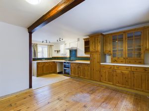 Dining kitchen- click for photo gallery